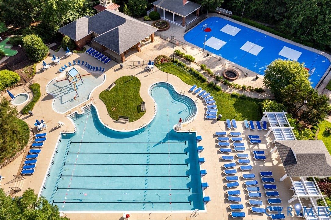 16100 Hampton Summit Drive, Chesterfield, VA 23832 Celebration Pool
