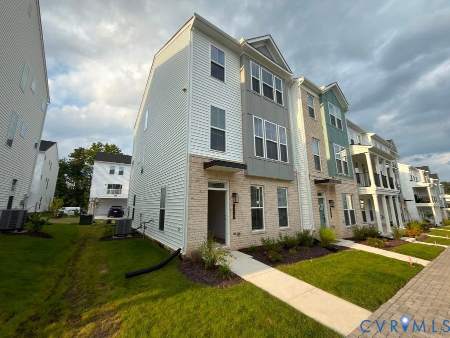 Property photo for 15363 sunray Alley, Chesterfield, VA