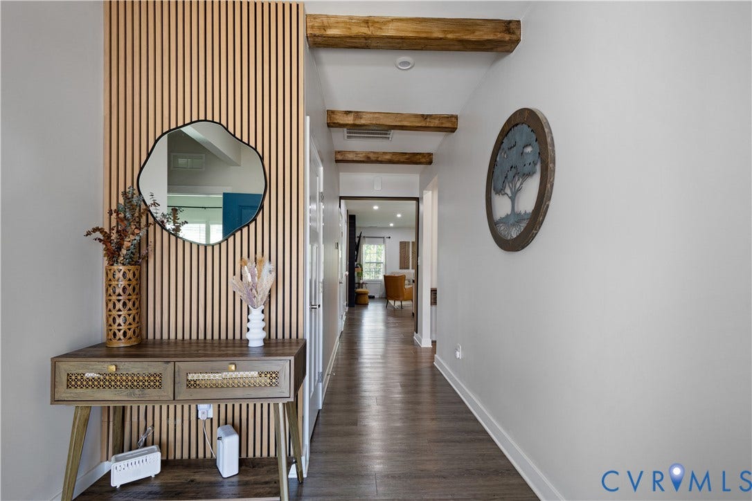4818 Stavely Road, Womack Green, Chester, VA 23831 Foyer