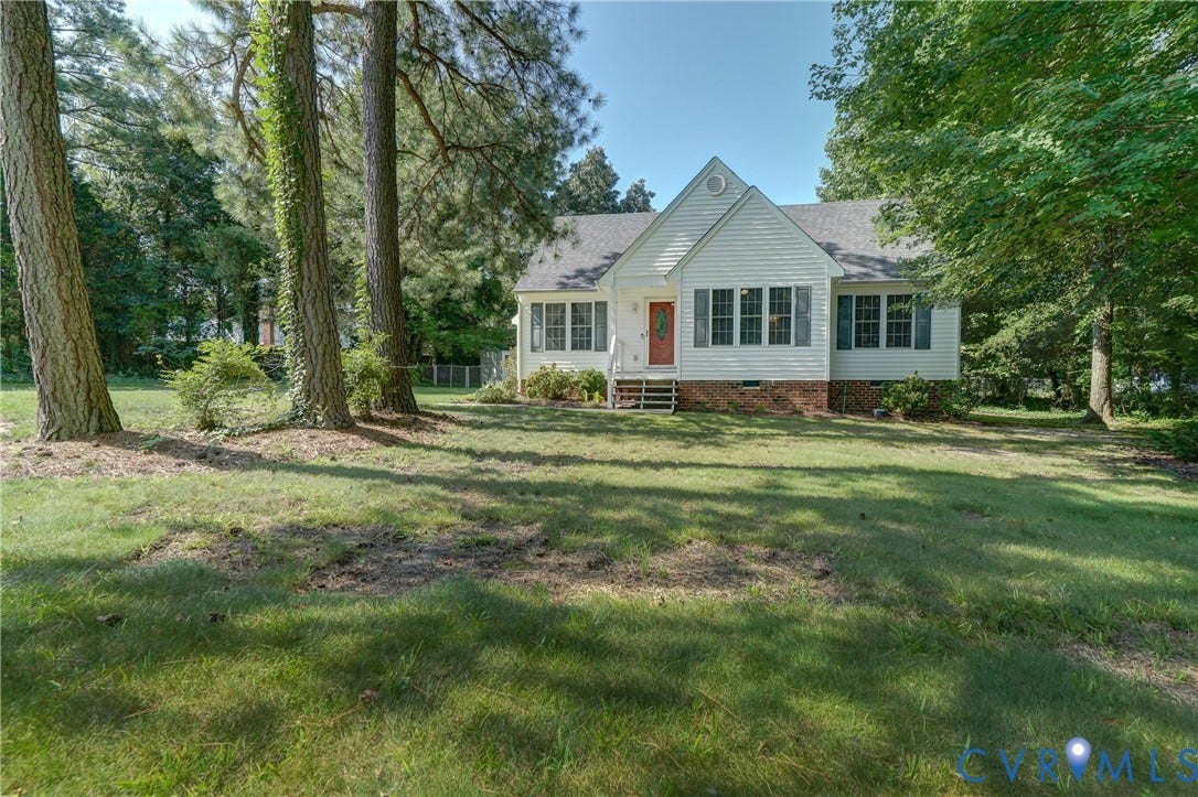 4229 Greenbriar Drive, Chester, VA 23831 4229 Greenbriar Drive, Chester, VA 23831