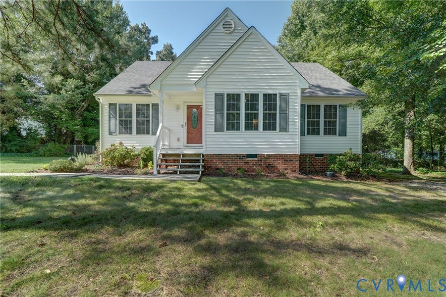 Property photo for 4229 Greenbriar Drive, Chester, VA