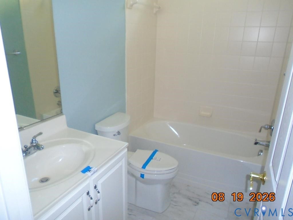 4113 Coles Point Way, Glen Allen, VA 23060 White vanity with dual-handle faucet and integrated sink