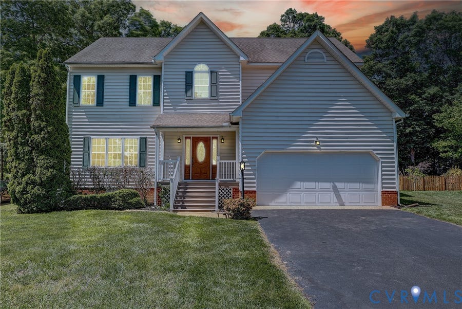 Property photo for 1325 Hawkins Wood Circle, Midlothian, VA