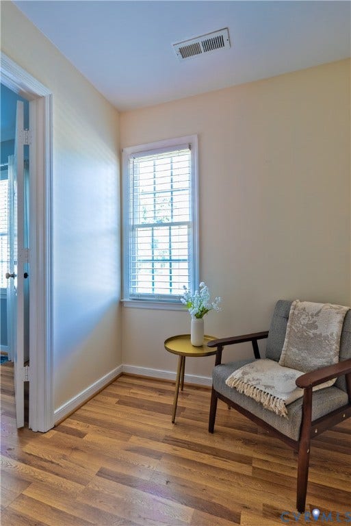 8330 Ferdinand Lane, Midlothian, VA 23112 Cozy area at landing to relax with a book.