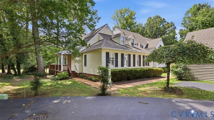 Property photo for 8 Muirfield Green Lane, Midlothian, VA