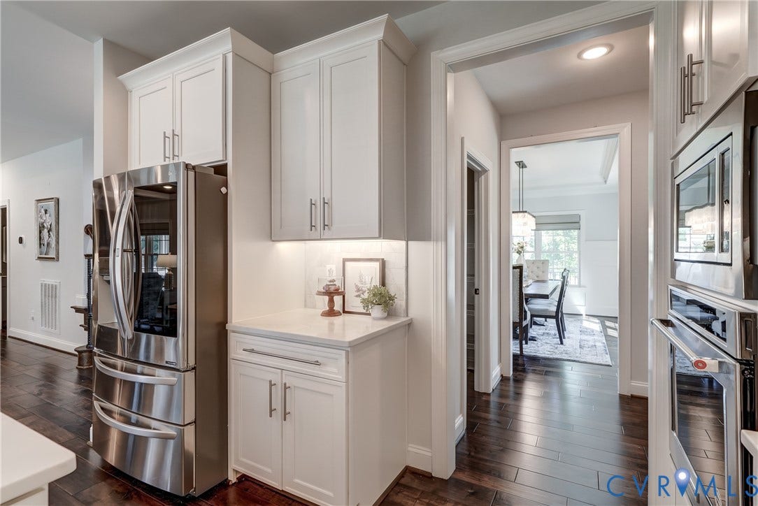 11515 Grey Oaks Estates Run, Grey Oaks Estates, Glen Allen, VA 23059 Kitchen opens into large pantry and formal dining room