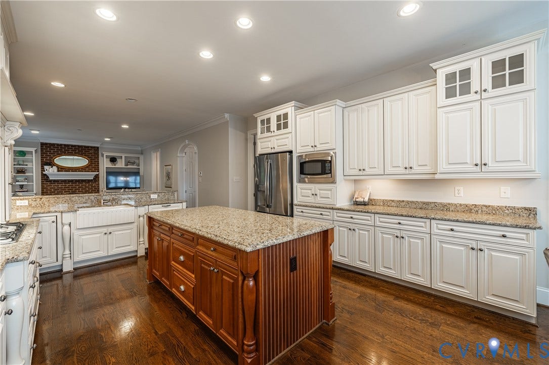 12917 Holmbank Lane, Henrico, VA 23233 Custom kitchen