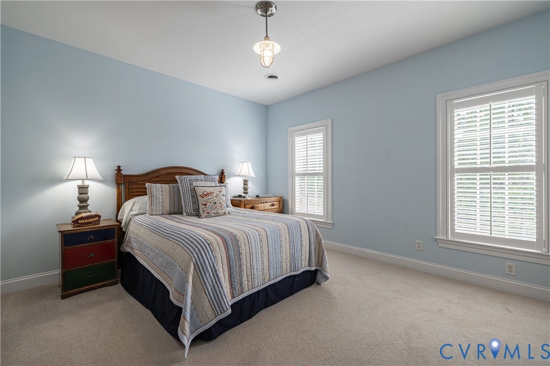 12917 Holmbank Lane, Henrico, VA 23233 Ceiling light, front bedroom