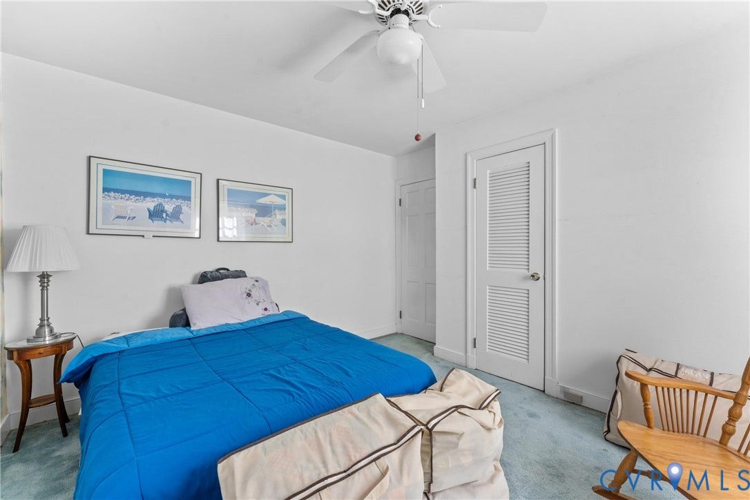 10205 Gwynnbrook Road, Richmond, VA 23235 White ceiling fan with light fixture