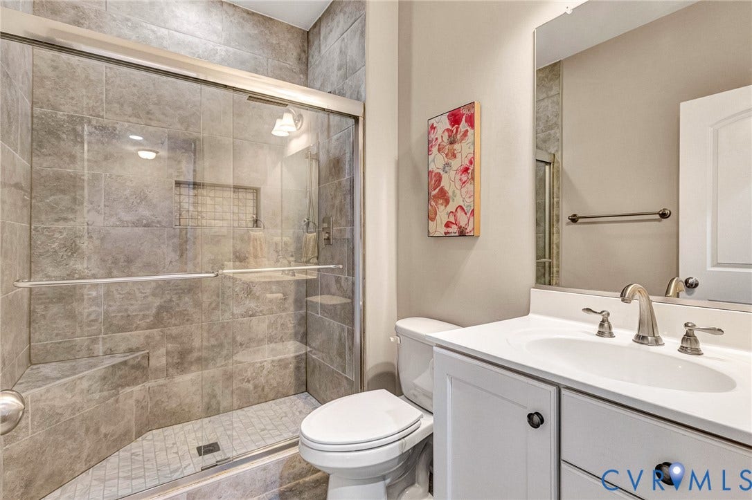9424 Creek Summit Circle, Creeks Edge At Stony Point, Richmond, VA 23235 Hallway full bathroom