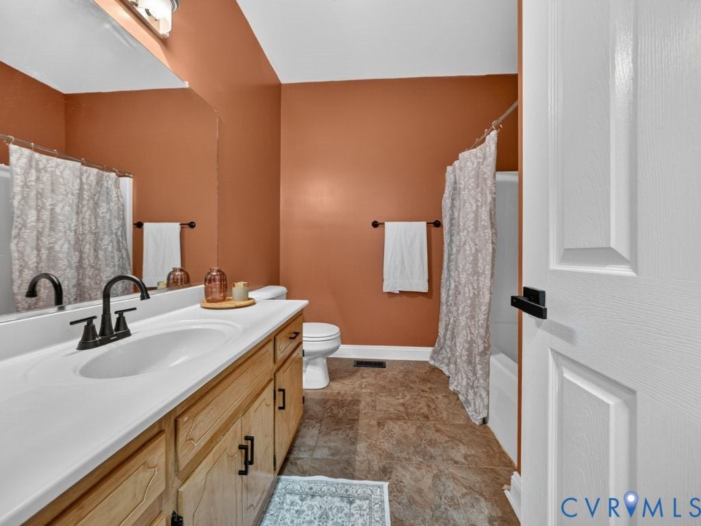 4263 Lockin Road, Powhatan, VA 23139