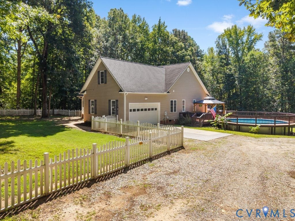 4263 Lockin Road, Powhatan, VA 23139