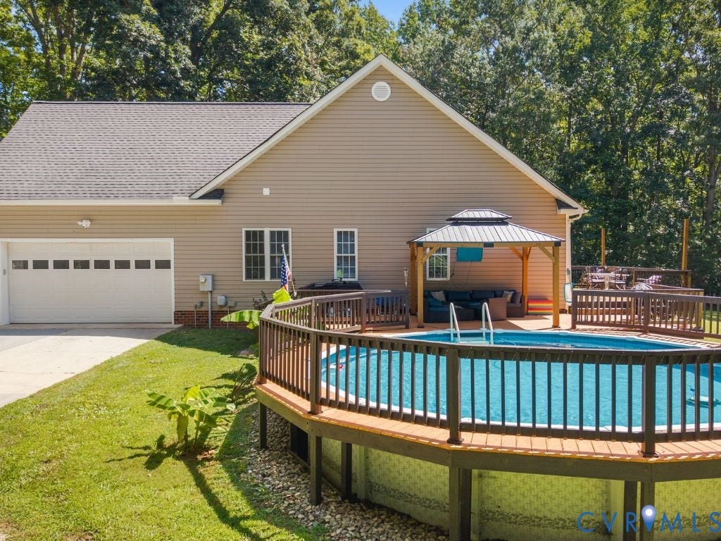 4263 Lockin Road, Powhatan, VA 23139
