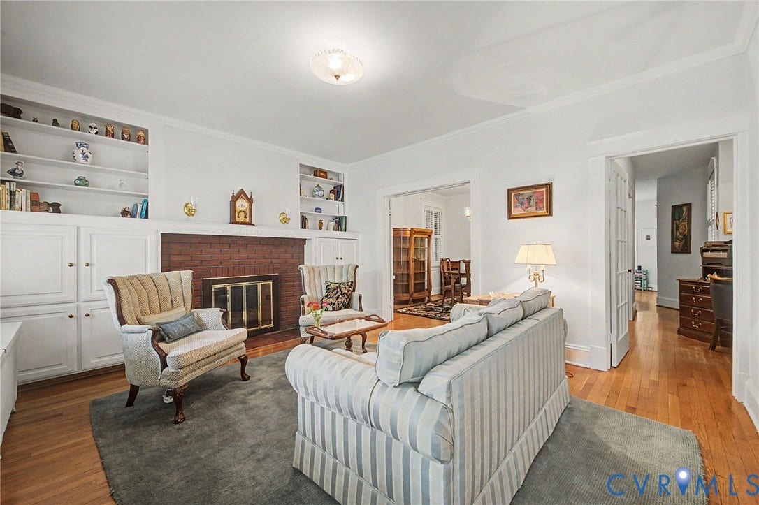 1st Floor Living Room, Fireplace & Built Ins