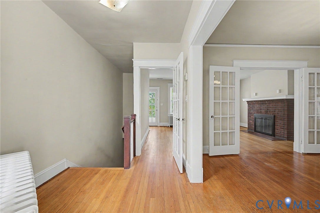 2nd Floor Entry