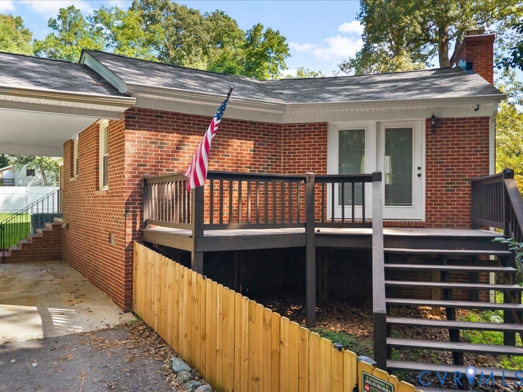 12724 S Chester Road, Chesterfield, VA 23831 Raised Deck leads out into the new fenced side yard.
