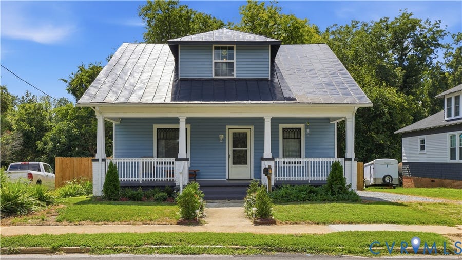 Property photo for 117 W End Boulevard, Emporia, VA