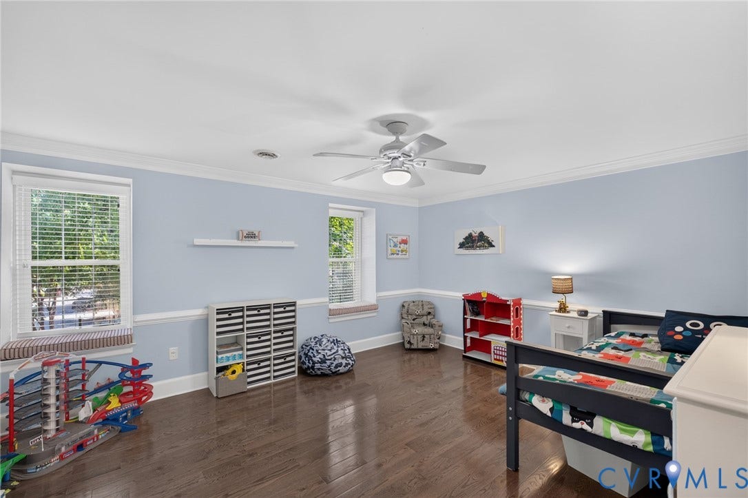 12800 Leffingwell Court, Henrico, VA 23233 Hardwood flooring, two windows with integrated window seats, ceiling fan, and crown molding