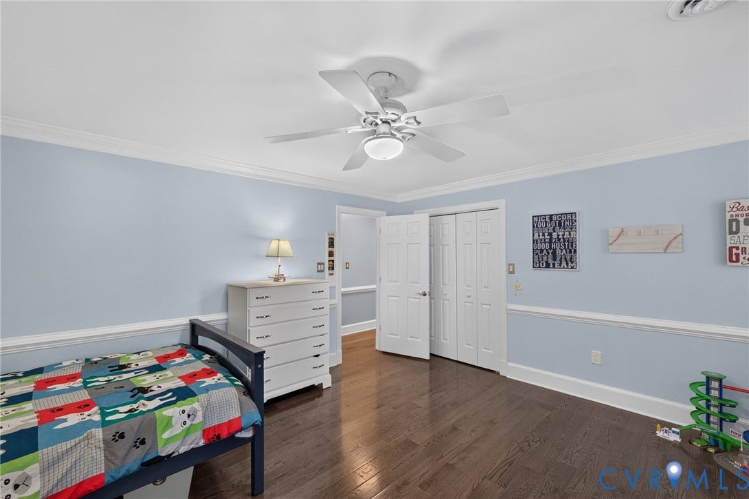 12800 Leffingwell Court, Henrico, VA 23233 Dark wood-finish flooring with white baseboards