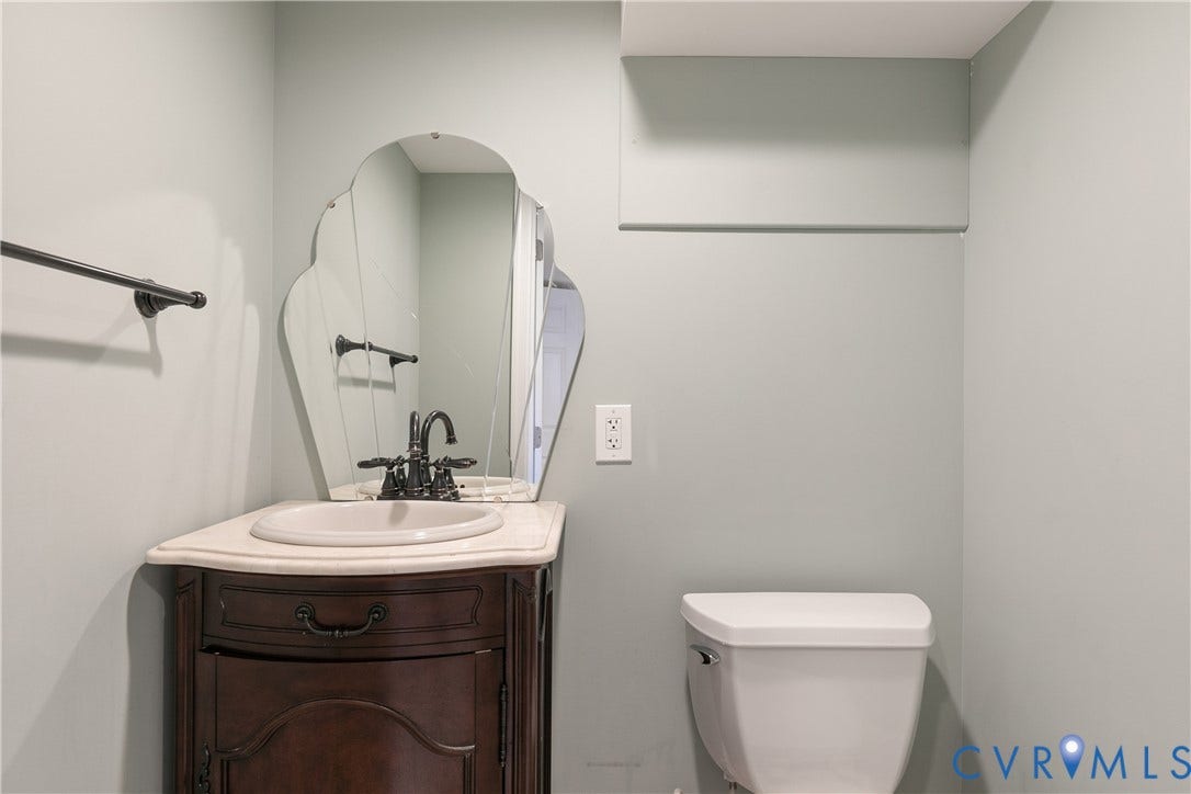 4003 Kensington Avenue, Malvern Gardens, Richmond, VA 23221 powder room in the basement