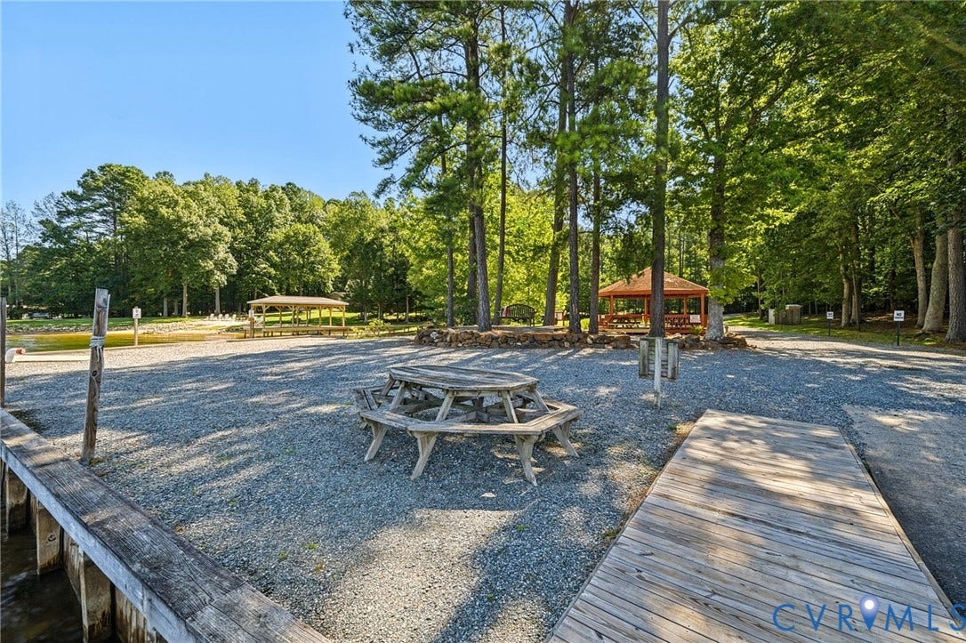 1577 Moody Town Road, Bumpass, VA 23024 1577 Moody Town Road, Bumpass, VA 23024