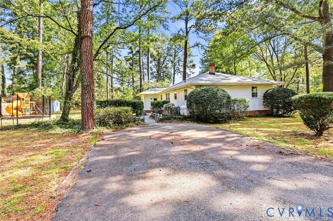 3400 Warner Road, Grandview, Richmond, VA 23225 2nd driveway, side entry