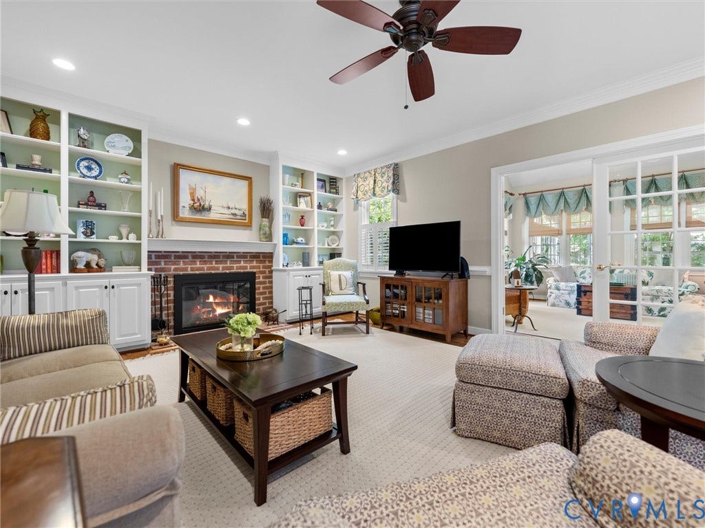4007 College Valley Court, Henrico, VA 23233 Hardwood; Built-Ins; Ceiling Fan; Bank of Windows