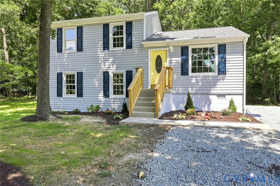 Property photo for 4901 Edinburg Court, North Prince George, VA