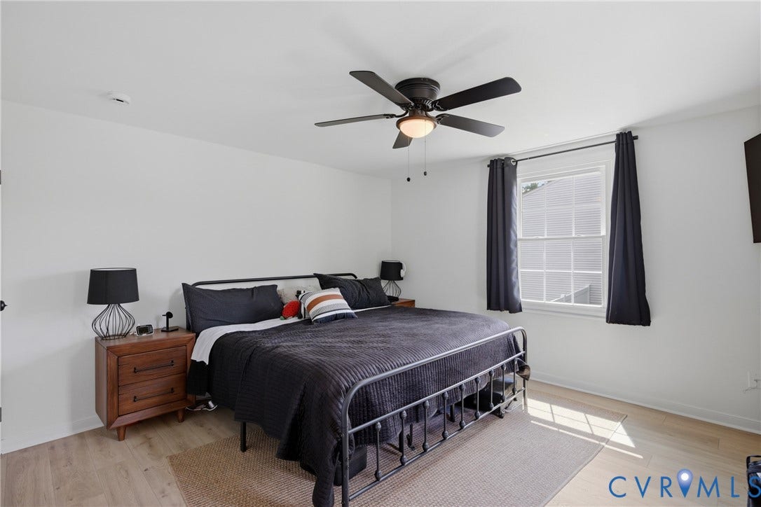 1905 Reagan Road, Henrico, VA 23228 Recessed lighting, wood-finish flooring, and a ceiling fan with integrated lighting
