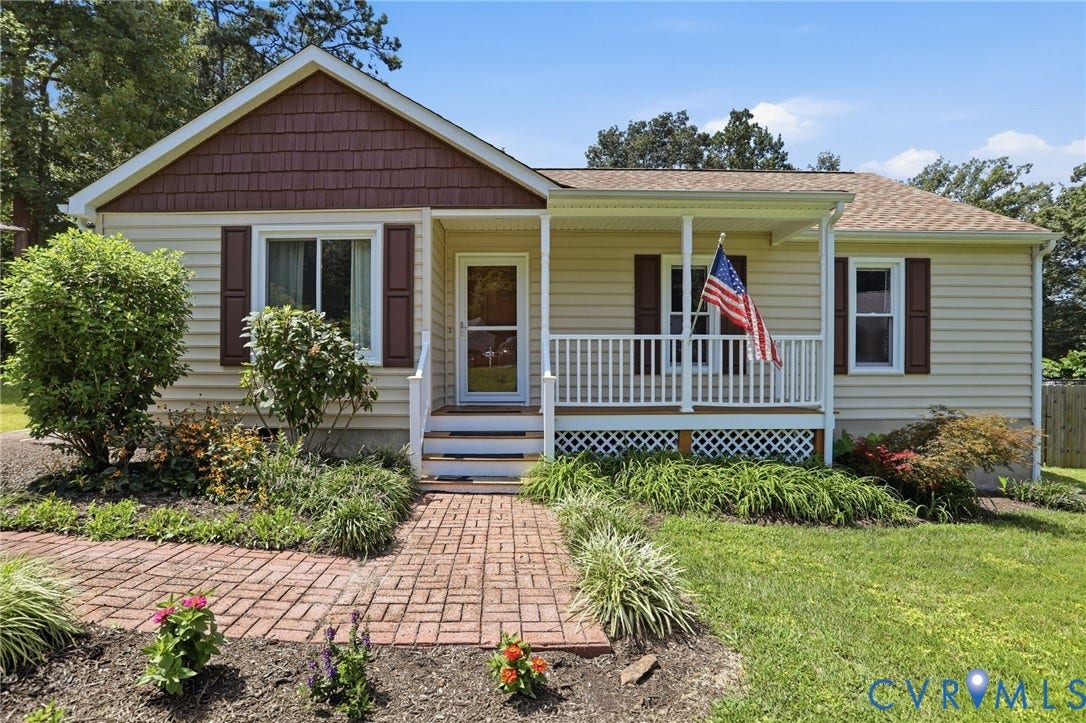 3130 Gregwood Road, Midlothian, VA 23112 Cul-de Sac Rancher featuring Vinyl siding, a covered front porch with white railings, a brick-patterned walkway
