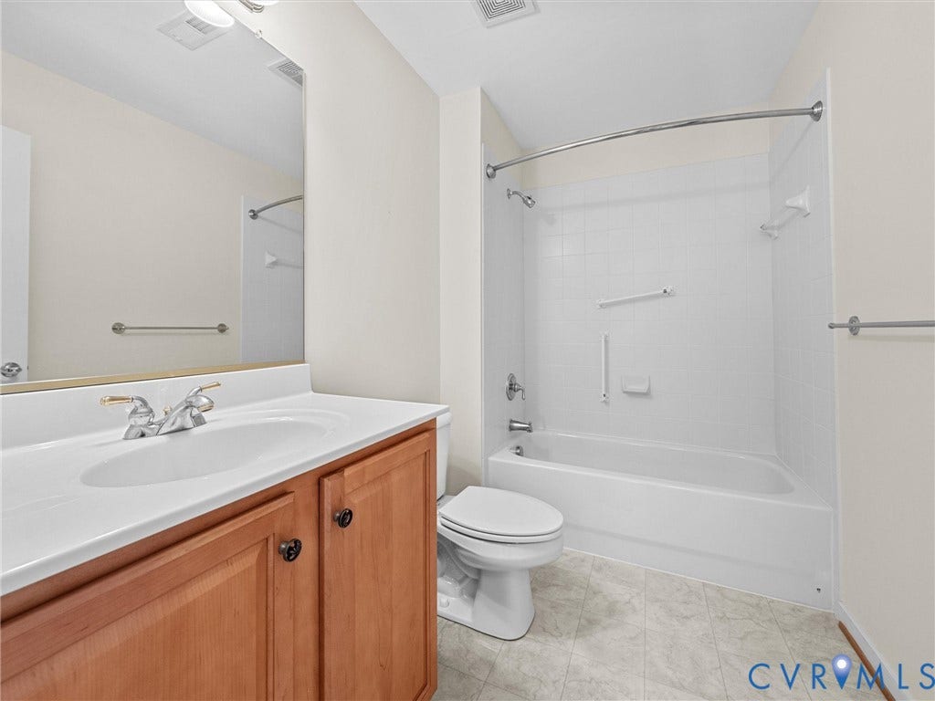 3824 Coles Point Way, Glen Allen, VA 23060 Guest Bathroom Upstairs