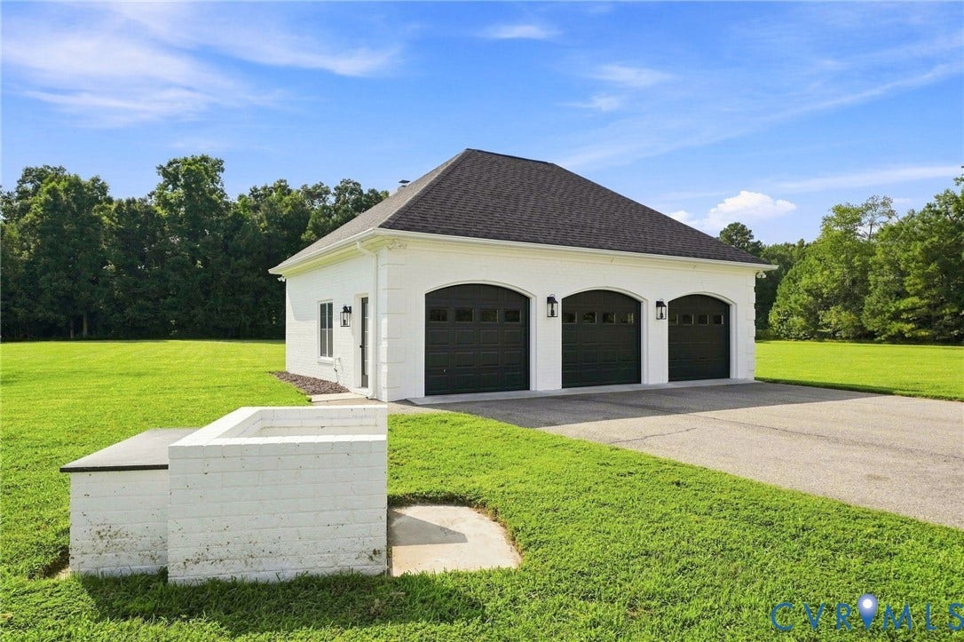 13446 Bradley Bridge Road, Chester, VA 23831 13446 Bradley Bridge Road, Chester, VA 23831
