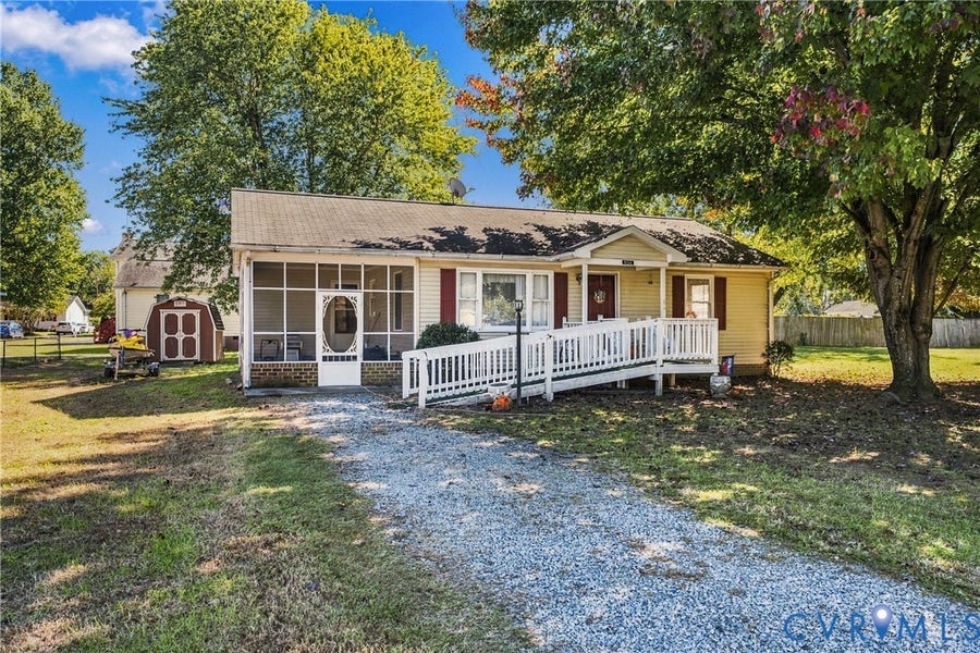 Property photo for 1134 Tanyard Drive, Tappahannock, VA