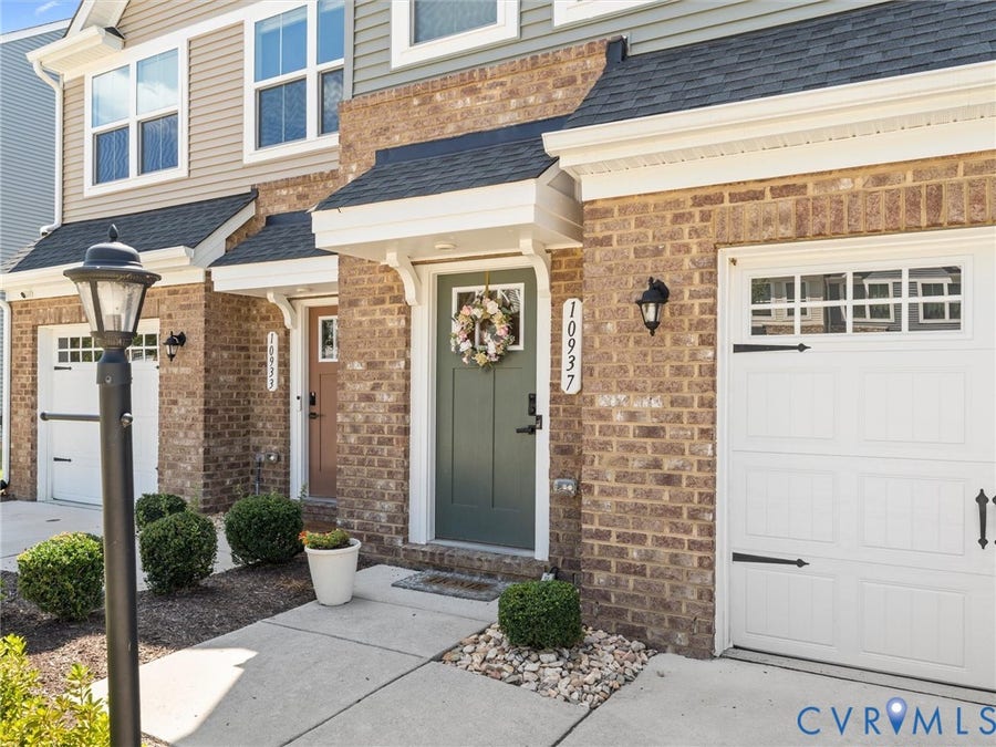 Property photo for 10937 Genito Square Drive, Midlothian, VA
