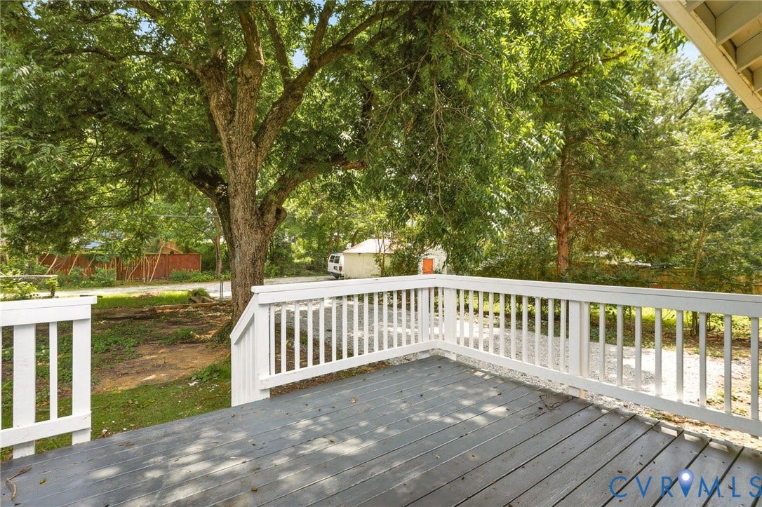 1815 Carlisle Avenue, Richmond, VA 23231 Expansive outdoor deck featuring wood flooring and white railings
