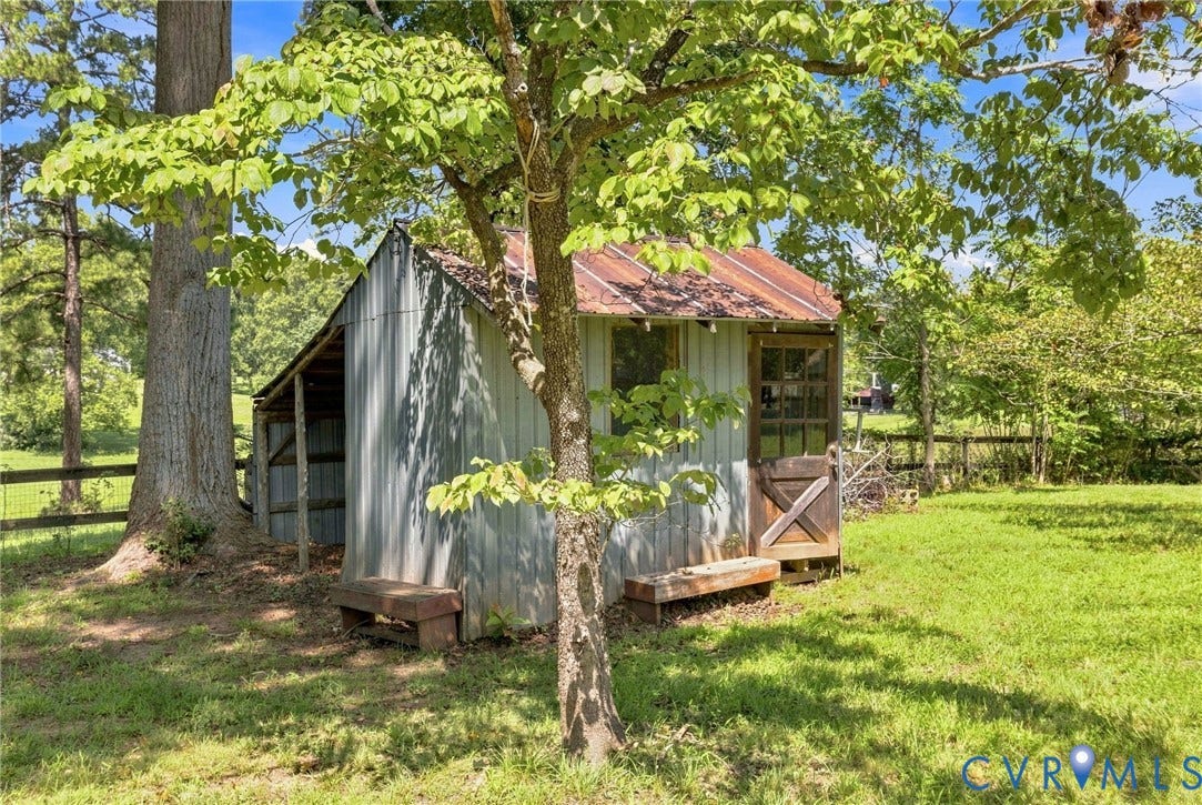 2707 Academy Road, Powhatan, VA 23139 Galvanized metal outbuilding with a corrugated metal roof