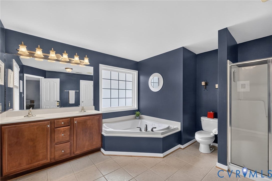 937 Gorham Court, Midlothian, VA 23114 Dual-sink vanity, soaking tub and walk in shower