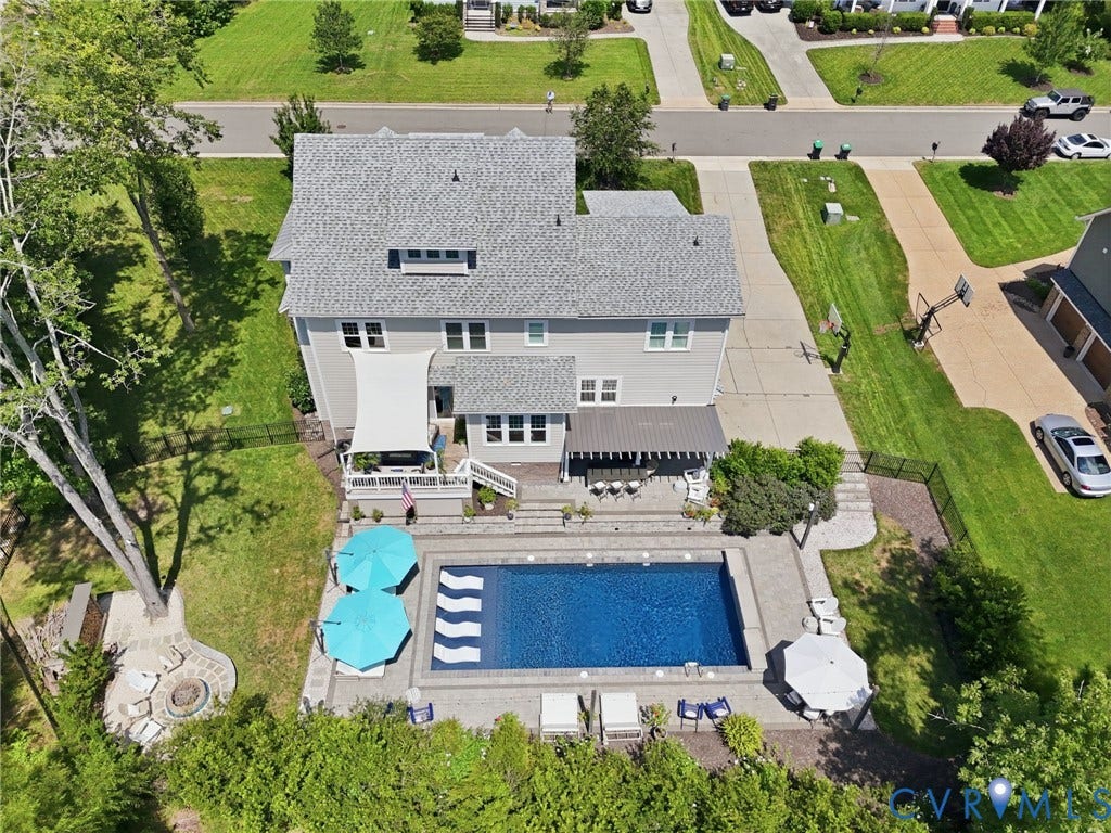 16206 Mitchells Mill Court, Midlothian, VA 23112 Outdoor oasis, just for you or to share with friends and family.