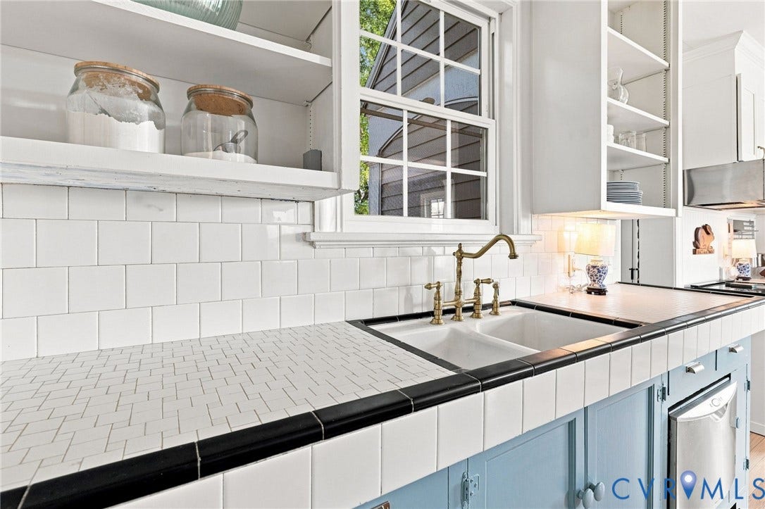 7134 Messer Road, Henrico, VA 23231 White subway tile backsplash