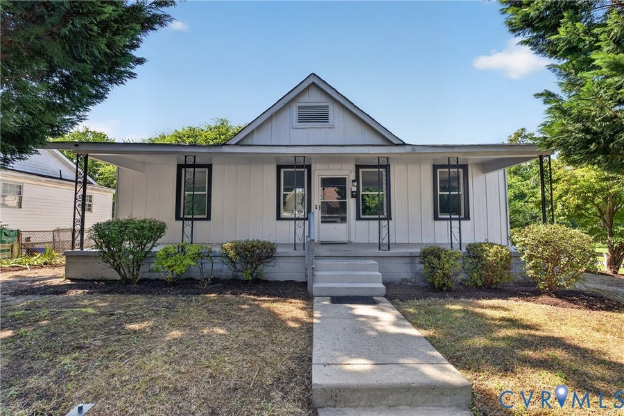 Property photo for 710 N 8th Avenue, Hopewell, VA