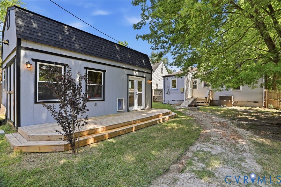 Detached shed - finished office space.