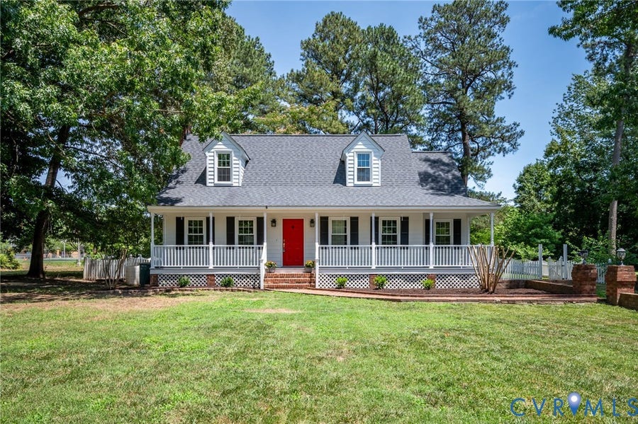 Property photo for 10110 Holly Road, Hanover, VA