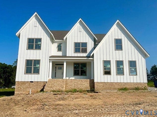 Property photo for 18112 Copper Fox Loop, Moseley, VA
