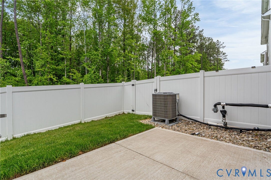 3700 Irby Pond Drive, Midlothian, VA 23112 3700 Irby Pond Drive, Midlothian, VA 23112