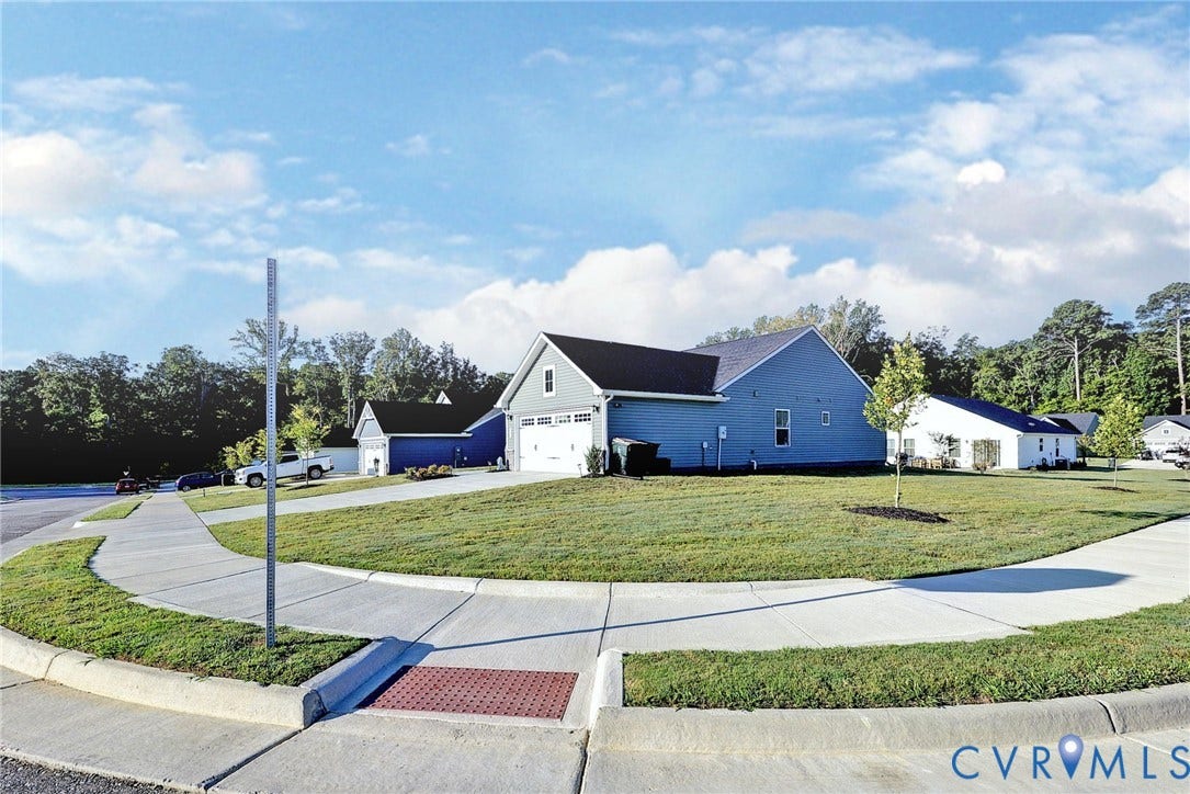 200 Franklins Tower Bend, Waller Mill Heights, Williamsburg, VA 23185 Corner Lot