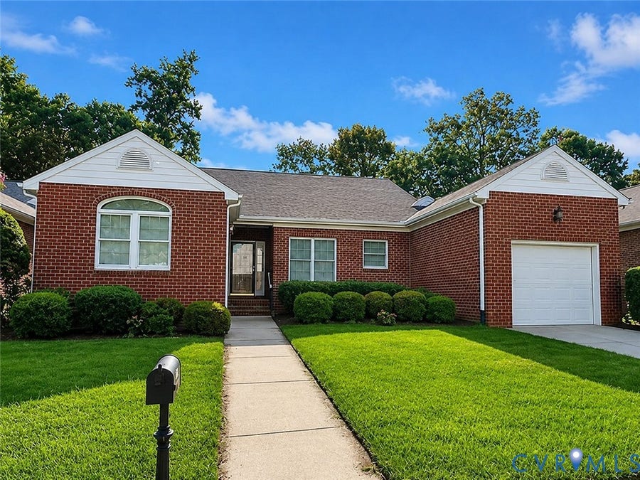 Property photo for 5513 Lakemere Drive, North Chesterfield, VA
