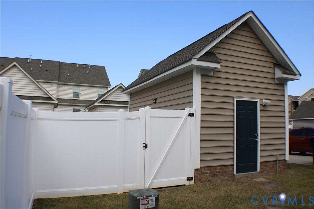 7016 Hawser Lane, Watermark, North Chesterfield, VA 23234 Rear yard area! Partially fenced w/ vinyl privacy fencing!