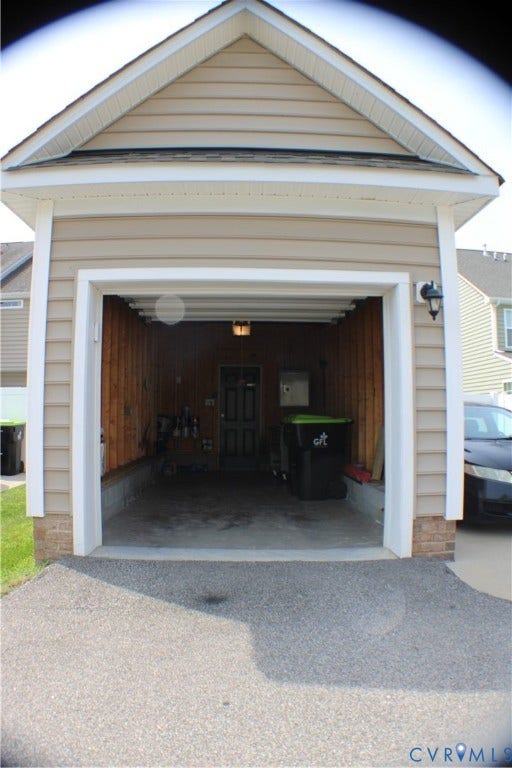 7016 Hawser Lane, Watermark, North Chesterfield, VA 23234 Another view of the detached garage with additional parking spot!
