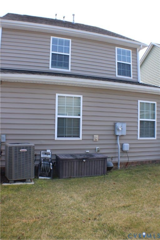 7016 Hawser Lane, Watermark, North Chesterfield, VA 23234 Rear yard area! Partially fenced w/ vinyl privacy fencing!