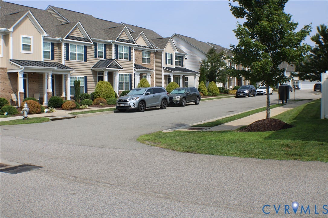 7016 Hawser Lane, Watermark, North Chesterfield, VA 23234 Additional parking area next to the dog walking area!